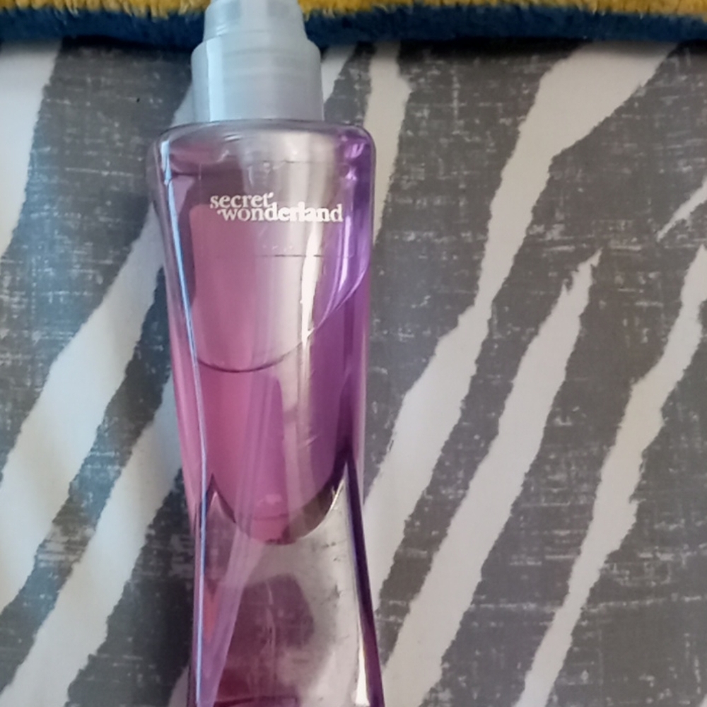 Bath and body works secret wonderland